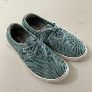 Allbirds Tree Skippers mint green size 8 excellent condition!